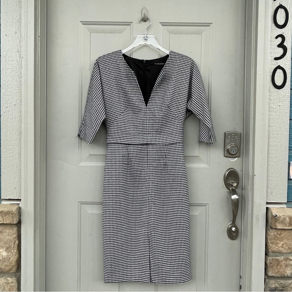 Black Halo Houndstooth Black & White V-Neck Sheath Dress Classic Size 4